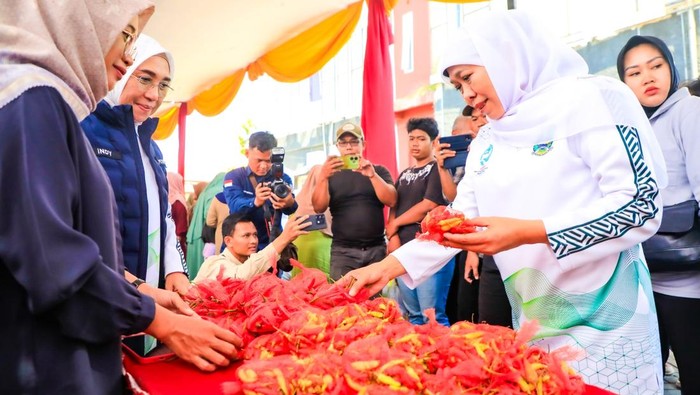 Gubernur Jawa Timur Khofifah Indar Parawansa