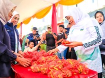 Khofifah Terus Gencarkan Pasar Murah Perkuat Daya Beli Masyarakat Jatim