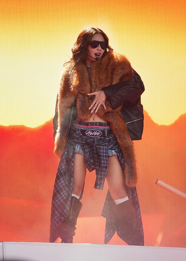 Jennie BLACKPINK sukses mengguncang New York sebagai penampil utama di The Governors Ball Festival 2026. Foto: Billboard via Getty Images/Billboard