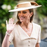 Gaya Quiet Luxury Kate Middleton Saat Kondangan di Royal Wedding