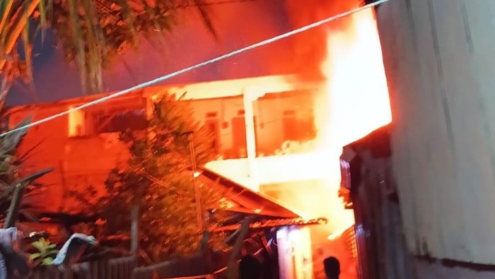 Kebakaran di Jalan Angkasa, Makassar.
