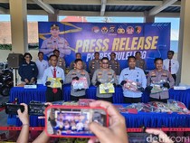 Kokain Rp 40 Juta Gagal Beredar di Buleleng, Residivis Jaringan Surabaya Ditangkap