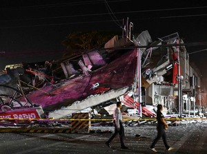 Video Korban Tewas Gempa M 7,8 di Filipina Bertambah Jadi 32 Orang