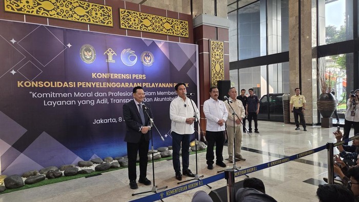 Menko Yusril Ihza Mahendra gelar konsolidasi