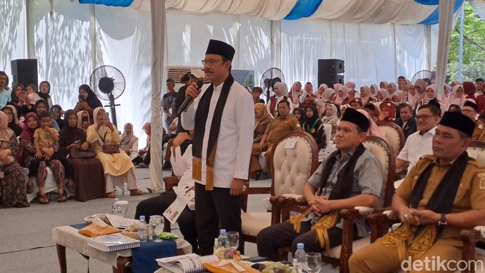 Menteri Sosial Syaifullah Yusuf. (Agus Setyadi/detikSumut)
