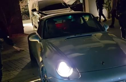 Mobil merek Porsche yang disita KPK dari rumah Silmy Karim (Taufiq/detikcom)