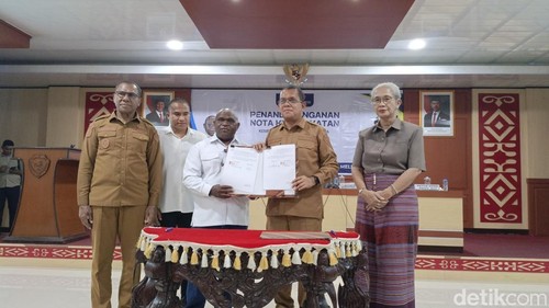 MoU antara Pemprov NTT bersama Kementerian HAM dihadiri juga Wagub Johni Asadoma, Ketua DPRD Emilia Nomleni, dan Forkopimda Setda NTT, Senin (9/6/2026). Foto: Simon Selly/detikBali