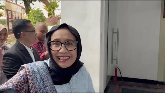 Nanik S Deyang tiba di Istana Jakarta untuk dilantik sebagai Kepala BGN