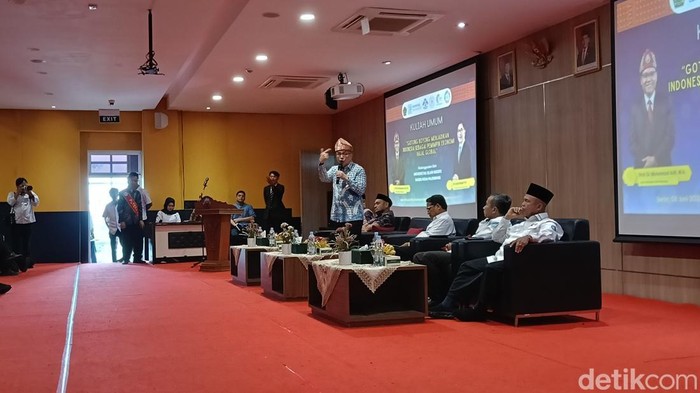 Pengusaha nasional asal Palembang, Arsjad Rasjid memberikan kuliah umum di UIN Raden Fatah