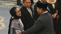 Prabowo Ganti Pucuk Pimpinan BGN, Nanik S. Deyang Resmi Nahkodai Program Gizi Nasional