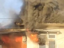Rumah 2 Lantai di Perum Bumi Citra Fajar Sidoarjo Ludes Terbakar