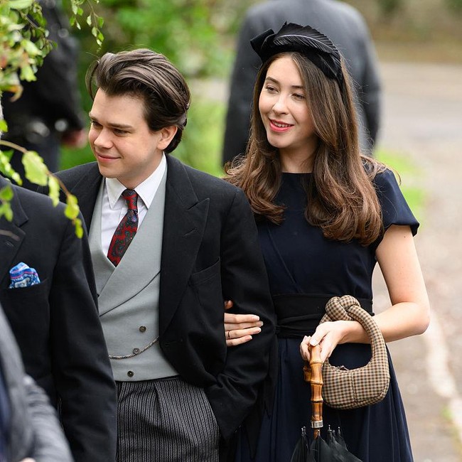 Bangsawan Inggris Tampan yang Jarang Muncul ke Publik, Kini Gandeng Pacar