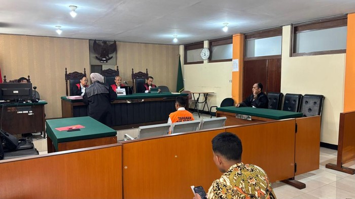 Sidang kasus pembunuh wanita open BO di Kota Malang