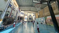 Saat ini jumlah siswa yang menempuh pendidikan di SIJ tercatat lebih dari 1.368 orang, mulai dari jenjang SD, SMP, hingga SMA. ANTARA FOTO/Citro Atmoko  