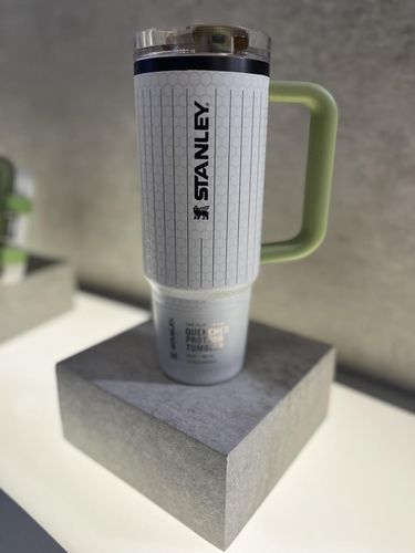 Stanley 1913 buka pop-up bertajuk Home of Champions di Central Park Jakarta (Juni-Agustus 2026), rilis tumbler limited edition mulai dari edisi Lionel Messi, klub bola, & Country.