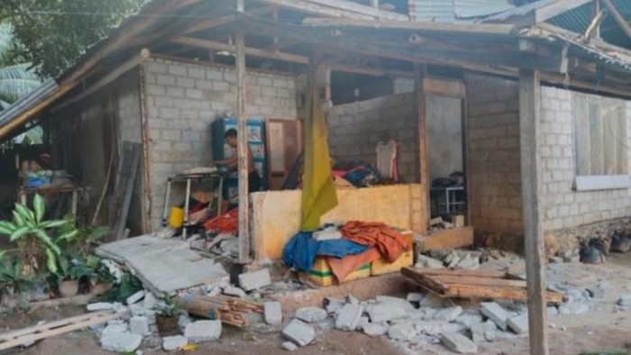 Gempa magnitudo 7,7 mengguncang Filipina, merusak 53 bangunan di Sulawesi Utara.