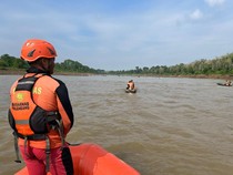 Bocah Perempuan Dilaporkan Hanyut di Sungai Musi Muba, Tim SAR Cari