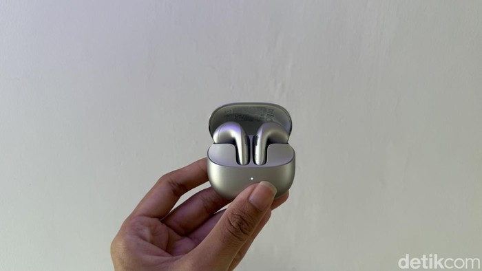 Unboxing Xiaomi Buds 6
