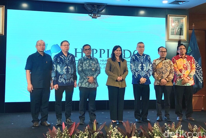 Wamenpar Ni luh Puspa dalam momen peluncuran kampanye BINA Holiday & Back to School 2026 di Kementerian Perdagangan, Senin (8/6/2026)