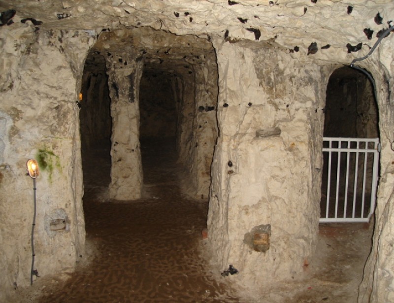 10 Bunker Bawah Tanah Paling Rahasia di Dunia