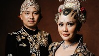 Aksa Uyun mengatakan pacaran selama 6 tahun dengan Yosika Ayumi sebelum menikah. Alhamdulillah semua mulus kayak jalan tol, ujarnya dilihat di YouTube C8 Podcast, Selasa (9/6/2026). (Foto: dok Instagram aksaauyun)