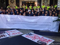 Mahasiswa UB Demo Rektorat, Tuntut Transparansi Kajian Program MBG