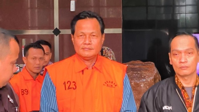 Bupati Muara Enim Edison saat ditahan KPK (Kurniawan/detikcom)