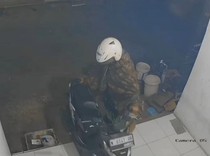 Curanmor Pakai Sarung-Helm Gasak Motor Juragan Kambing di Probolinggo