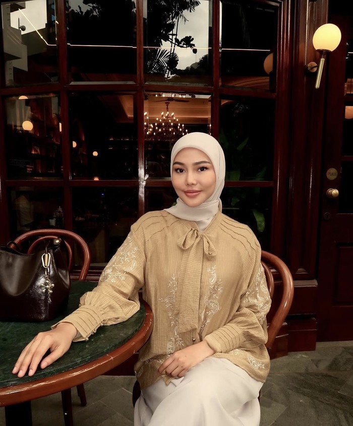 Dara Arafah Hobi Kulineran, Jajan Kentang di Pasar Malam hingga BBQ-an!