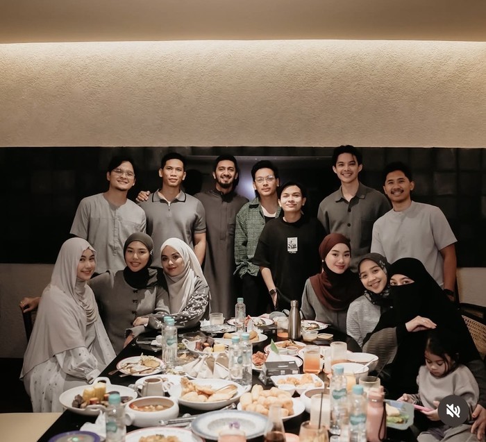 Dara Arafah Hobi Kulineran, Jajan Kentang di Pasar Malam hingga BBQ-an!