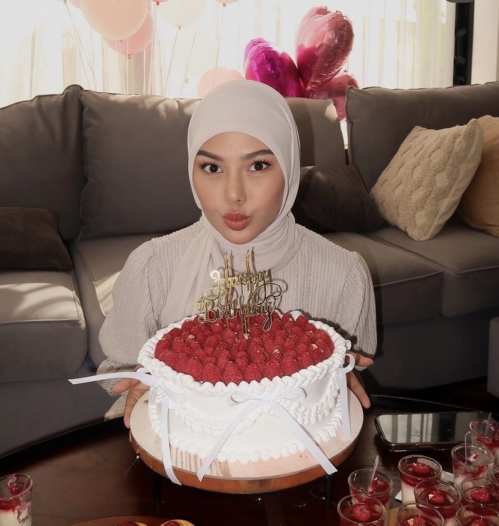 Dara Arafah Hobi Kulineran, Jajan Kentang di Pasar Malam hingga BBQ-an!