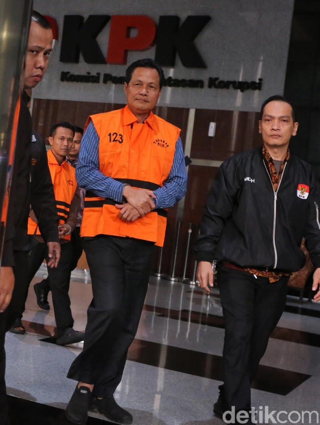 Dari Kursi Bupati ke Balik Jeruji, Edison Resmi Ditahan KPK