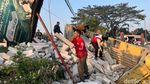 Petugas Berhasil Evakuasi Sopir Truk Terjepit di Mojokerto
