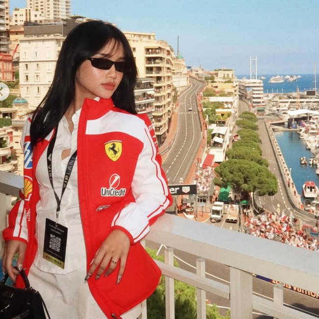 Fuji Full Senyum Liburan di Monaco, Spill Pacar Baru?