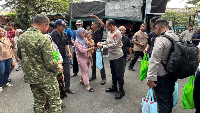 Kapolda Metro dan Pangdam Jaya Serap Curhat Warga