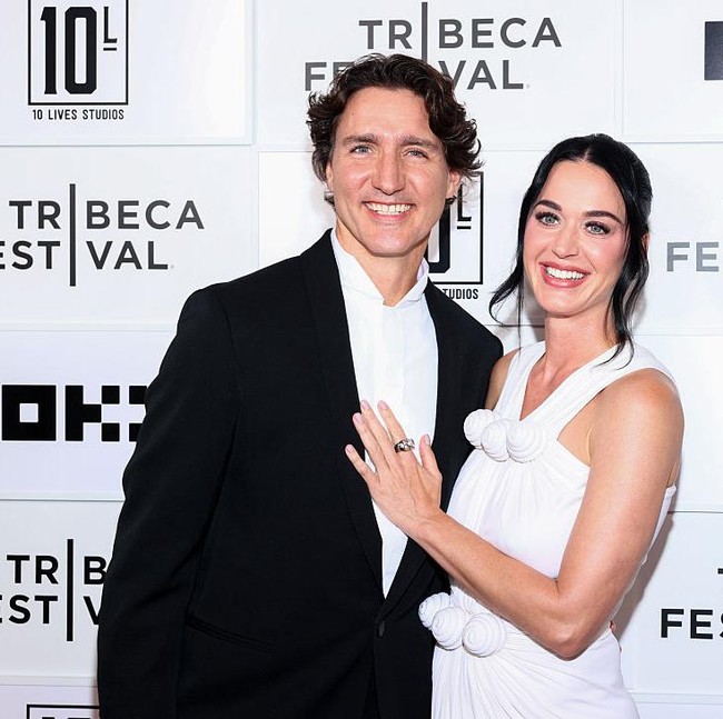 Resmi Go Public, Katy Perry-Justin Trudeau Perdana Tampil Bareng di Red Carpet
