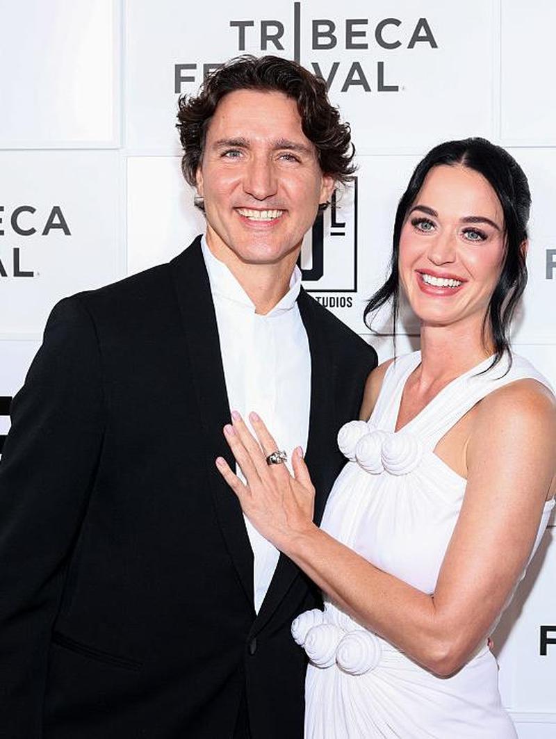 Resmi Go Public, Katy Perry-Justin Trudeau Perdana Tampil Bareng di Red Carpet