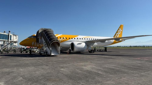 Maskapai Scoot saat berada di Bandara Lombok. Foto: (Humas BIZAM)