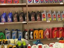 Curhat Bengkel Kecil, Harga Oli Motor Lompat Gila-gilaan