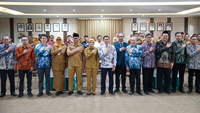 Penandatanganan MoU perguruan tinggi dan Pemkot Kediri