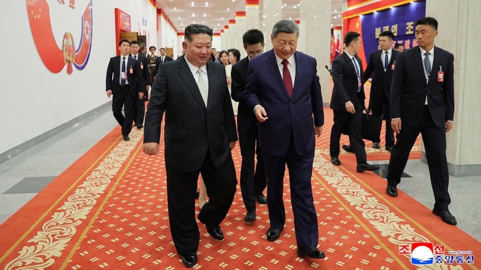 Chinese President Xi Jinping shakes hands with North Korean leader Kim Jong Un during Xi's state visit to Pyongyang, North Korea, June 8, 2026, in this picture released by North Korea's official Korean Central News Agency.   KCNA via REUTERS    ATTENTION EDITORS - THIS IMAGE WAS PROVIDED BY A THIRD PARTY. REUTERS IS UNABLE TO INDEPENDENTLY VERIFY THIS IMAGE. NO THIRD PARTY SALES. SOUTH KOREA OUT. NO COMMERCIAL OR EDITORIAL SALES IN SOUTH KOREA.
