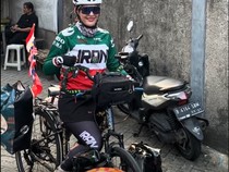 Video: Pesepeda Iran Nekat Keliling Asia demi Sebarkan Pesan Damai