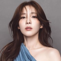 Kabar terbaru Sandara Park sontak disambut antusias penggemar khususnya asal Filipina. Ia memiliki basis penggemar yang kuat karena sudah mengawali kariernya di sana sejak usia belia, sebelum bersama 2NE1. Foto: dok. Instagram @aradnas_official
