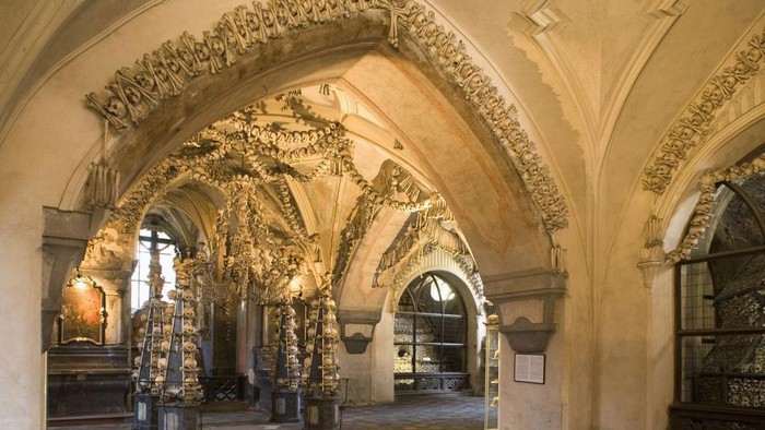 UNSPECIFIED - MAY 23:  Czech Republic - Central Bohemia - Kutna Hora. Sedlec Cemetery near Kutna Hora.  (Photo by DEA / M. BORCHI/De Agostini via Getty Images)