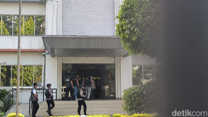Tipidkor Polri Geledah Gedung PT Barata Indonesia di Gresik