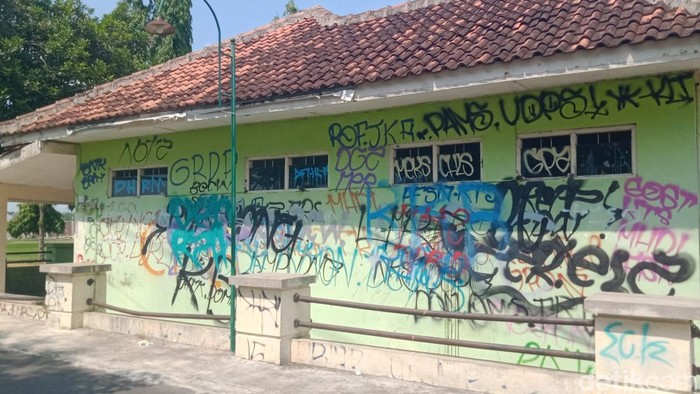 Polindes Jomboran, Kecamatan Klaten Tengah.