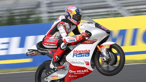 BALATONBOGLAR, HUNGARY - JUNE 05: Veda Pratama of Indonesia riding the Honda Team Asia Moto3 bike (09) during Moto3 free practice ahead of the MotoGP of Hungary at Balaton Park Circuit on June 05, 2026 in Balatonboglar, Hungary. (Photo by Gold & Goose Photography/Getty Images)