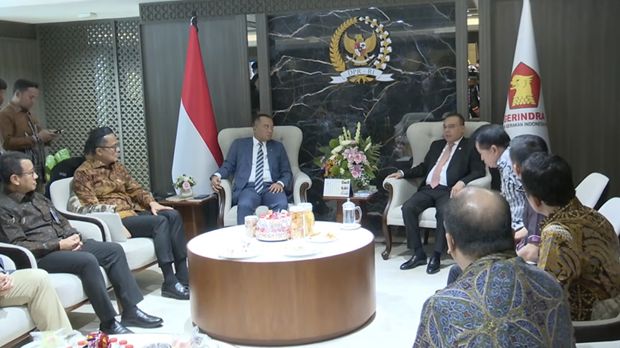 Wakil Ketua DPR RI, Sufmi Dasco bertemu pimpinan Bank Himbara. (Dok. Istimewa) Wakil Ketua DPR RI, Sufmi Dasco bertemu pimpinan Bank Himbara. (Dok. Istimewa)