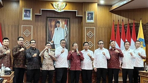 Deklarasi gerakan Pemiliahan Sampah 100% di Seluruh Bali di Jaya Sabha, Denpasar, Rabu (10/6/2026). (Rizki Setyo/detikBali)