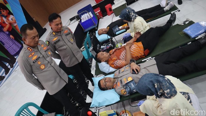 Donor darah di Polresta Sidoarjo